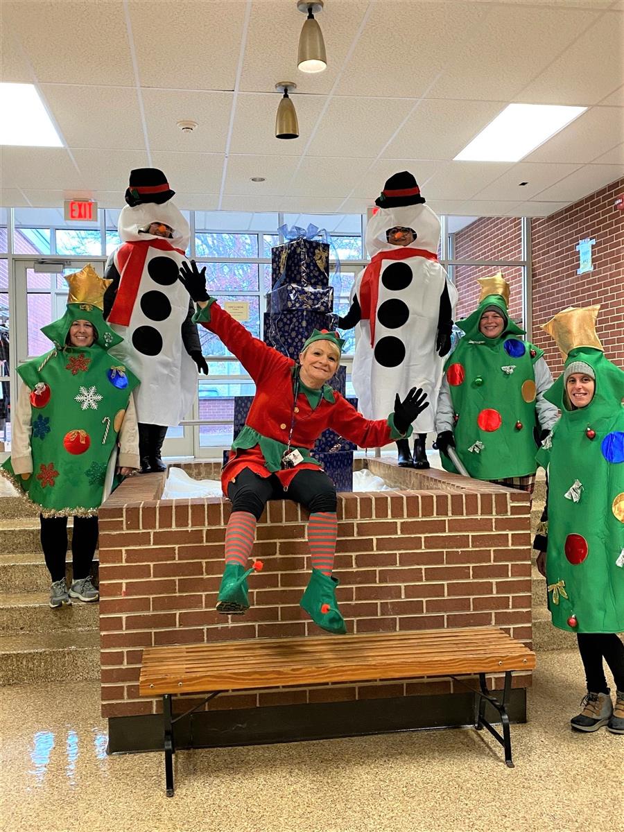 Spreading Holiday Cheer at Nottingham